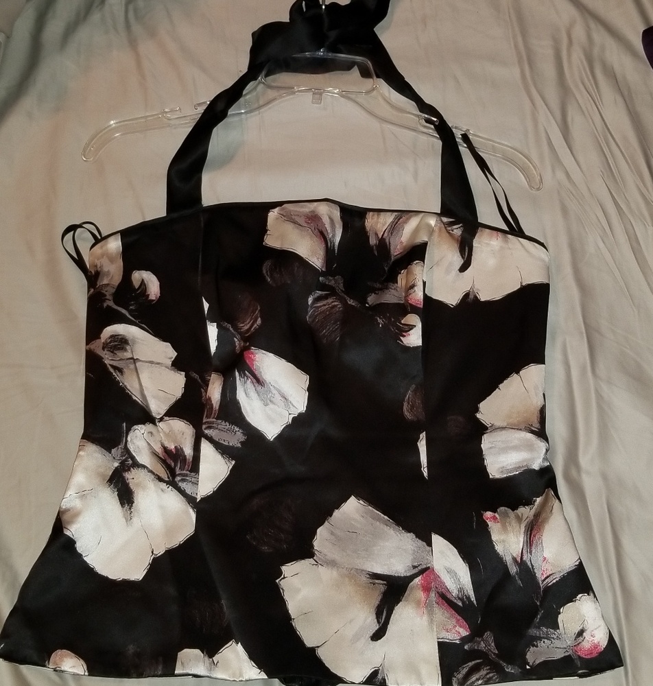 White House Black Market size 10